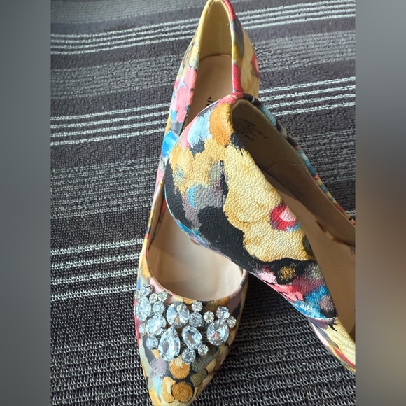 JustFab Floral Pumps with Crystal Embellishment - Picture 8 of 13